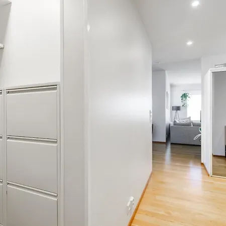 Huoneisto Spacious Nordic With Private Sauna *